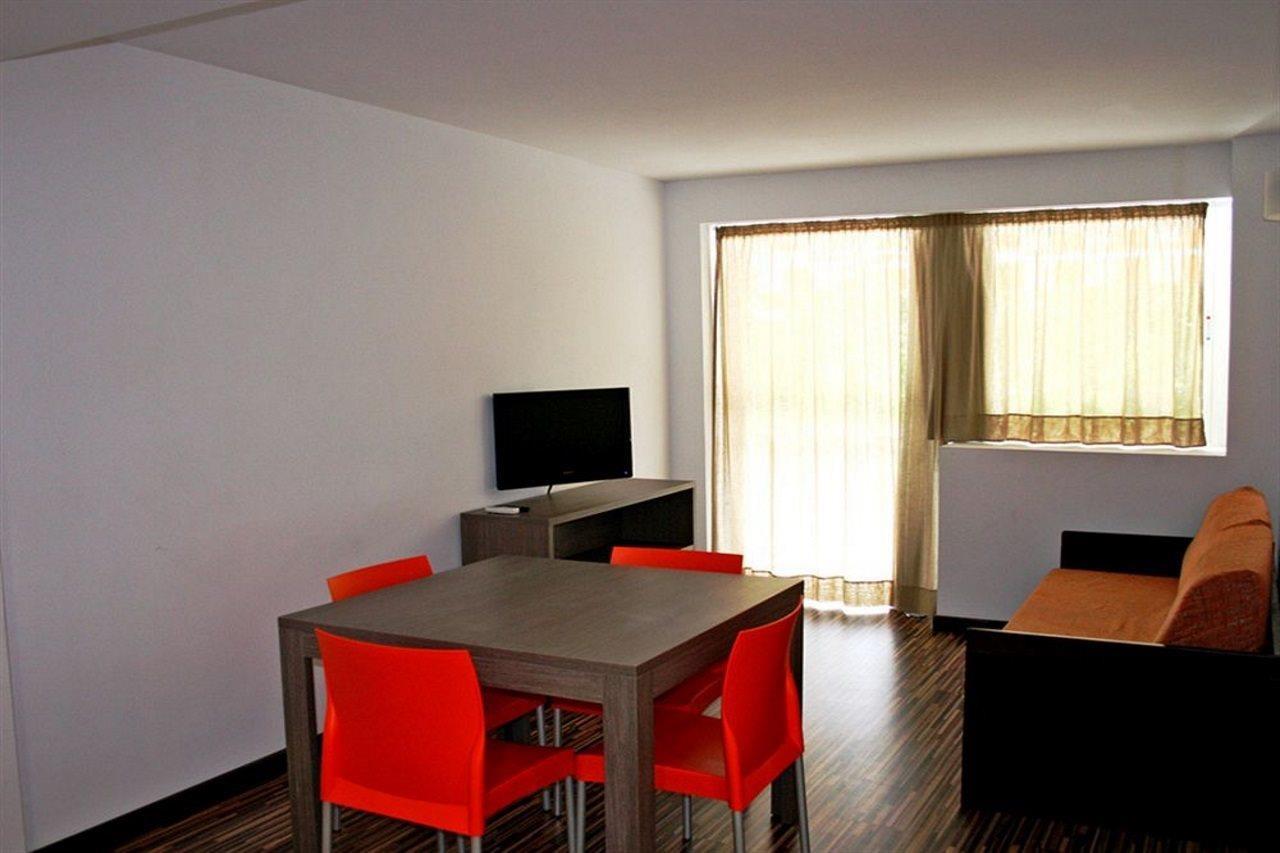 Rentalmar Park Suites Salou Exterior photo